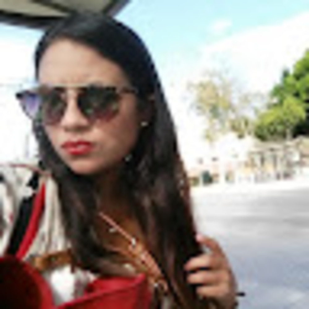 Meet your Posher, Isabel